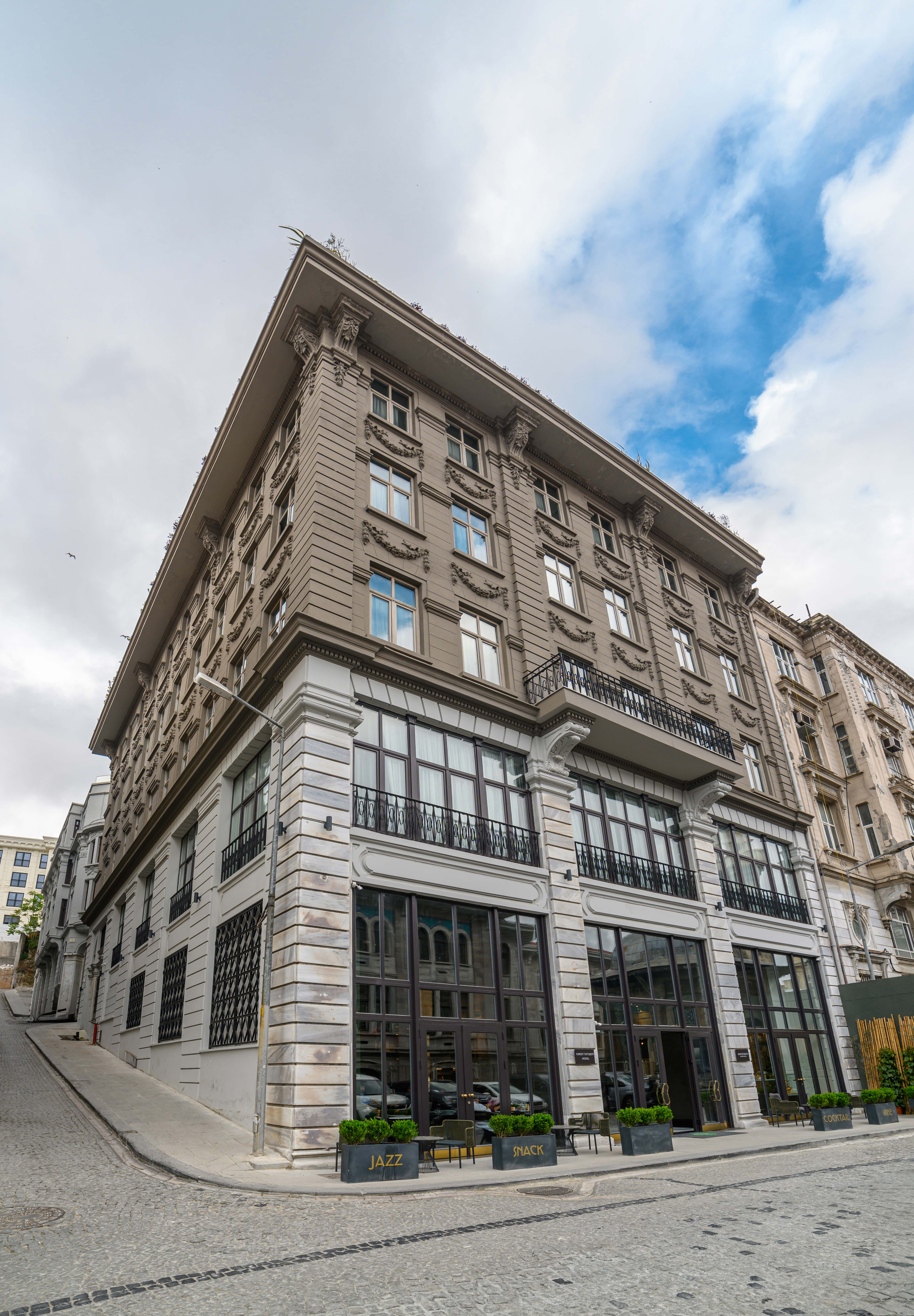 Orient Occident Hotel